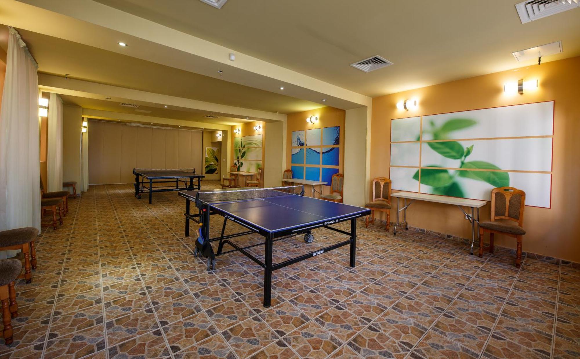 Eden Grand Resort Предеал Екстериор снимка