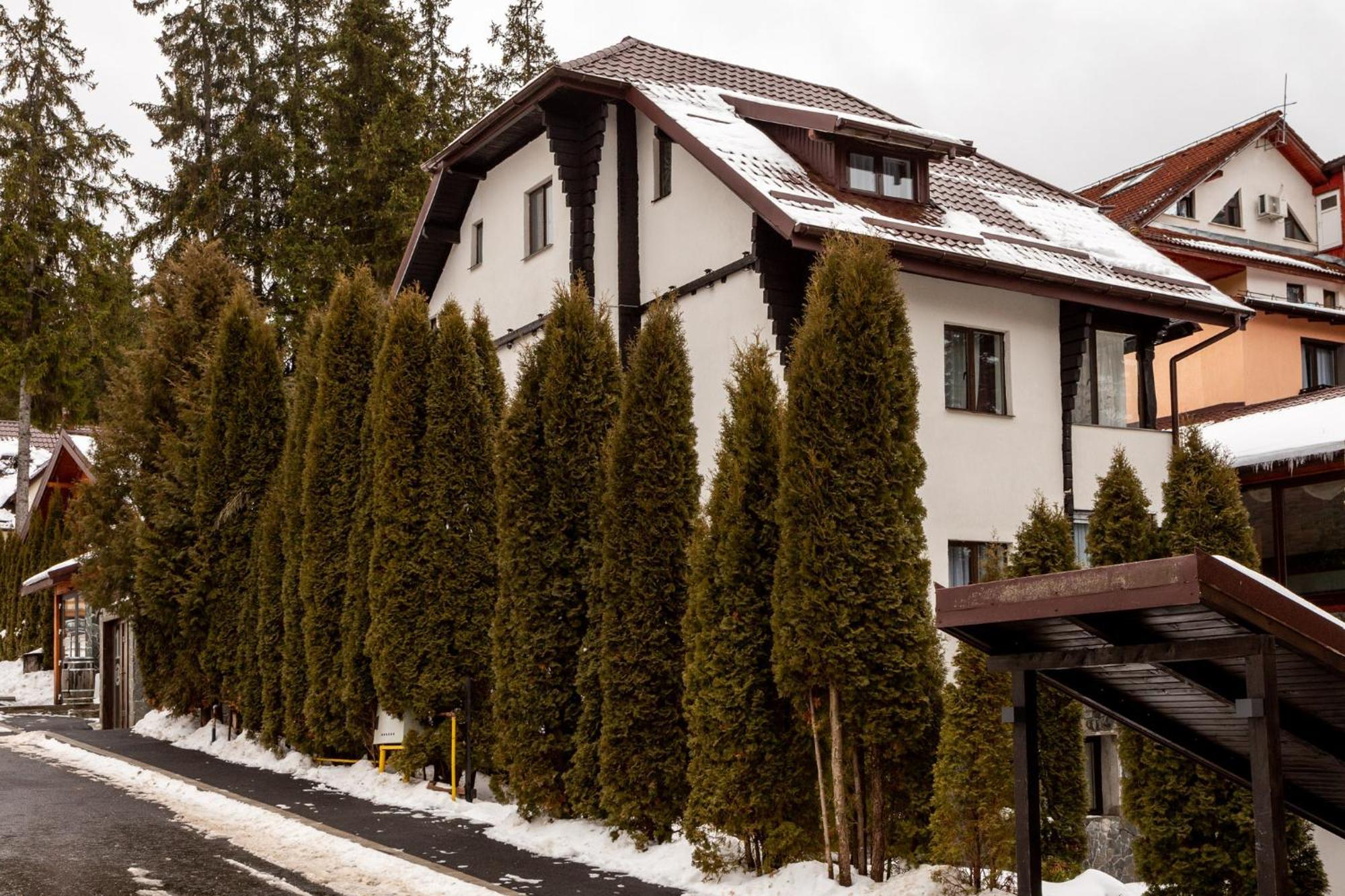 Eden Grand Resort Предеал Екстериор снимка