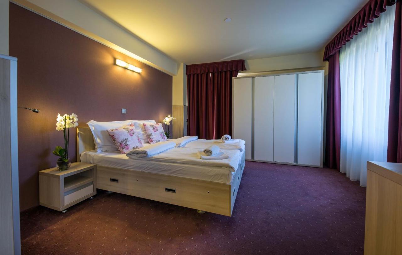 Eden Grand Resort Предеал Екстериор снимка
