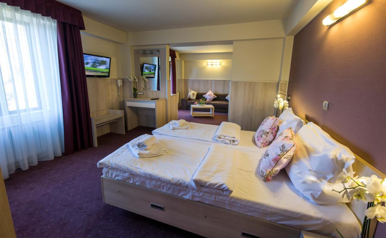 Eden Grand Resort Предеал Екстериор снимка
